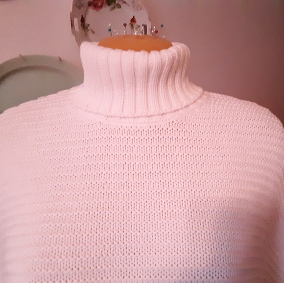 J Crew Cream Turtleneck Poncho - Picture 5 of 6